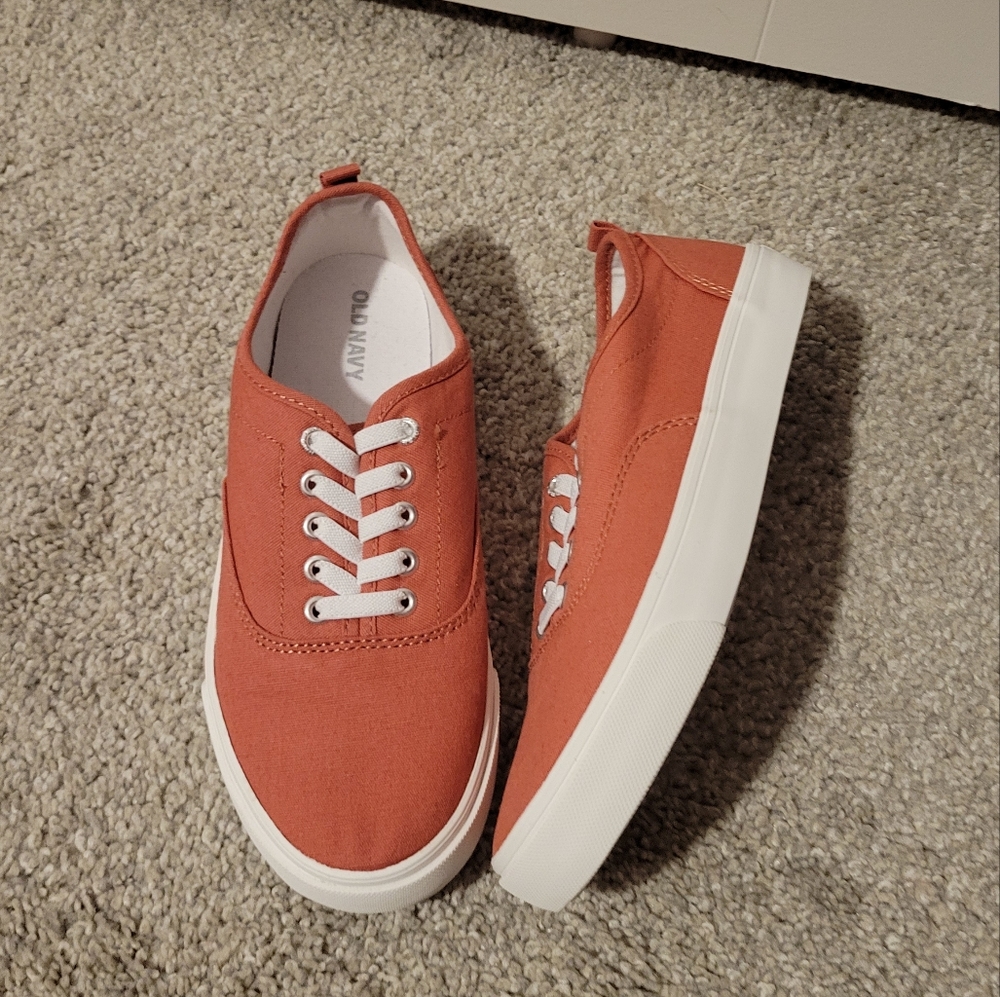 Slip ons